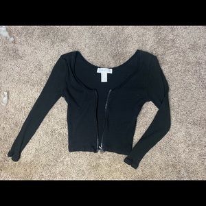 Zip up crop top in black